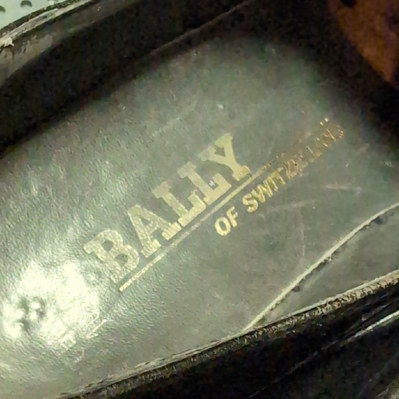 Bally Elegant Black Leather Men's Slip-Ons - Picture 6 of 11